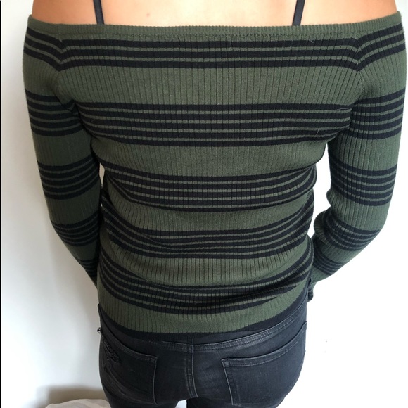 black&army green striped longsleeve (off shoulder) - Picture 2 of 2